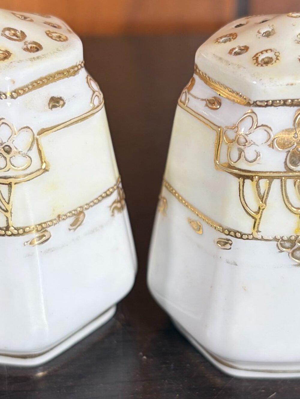 Vintage Morimura Brothers White Beaded Gold S&P Shakers - GUC Collectible Unique